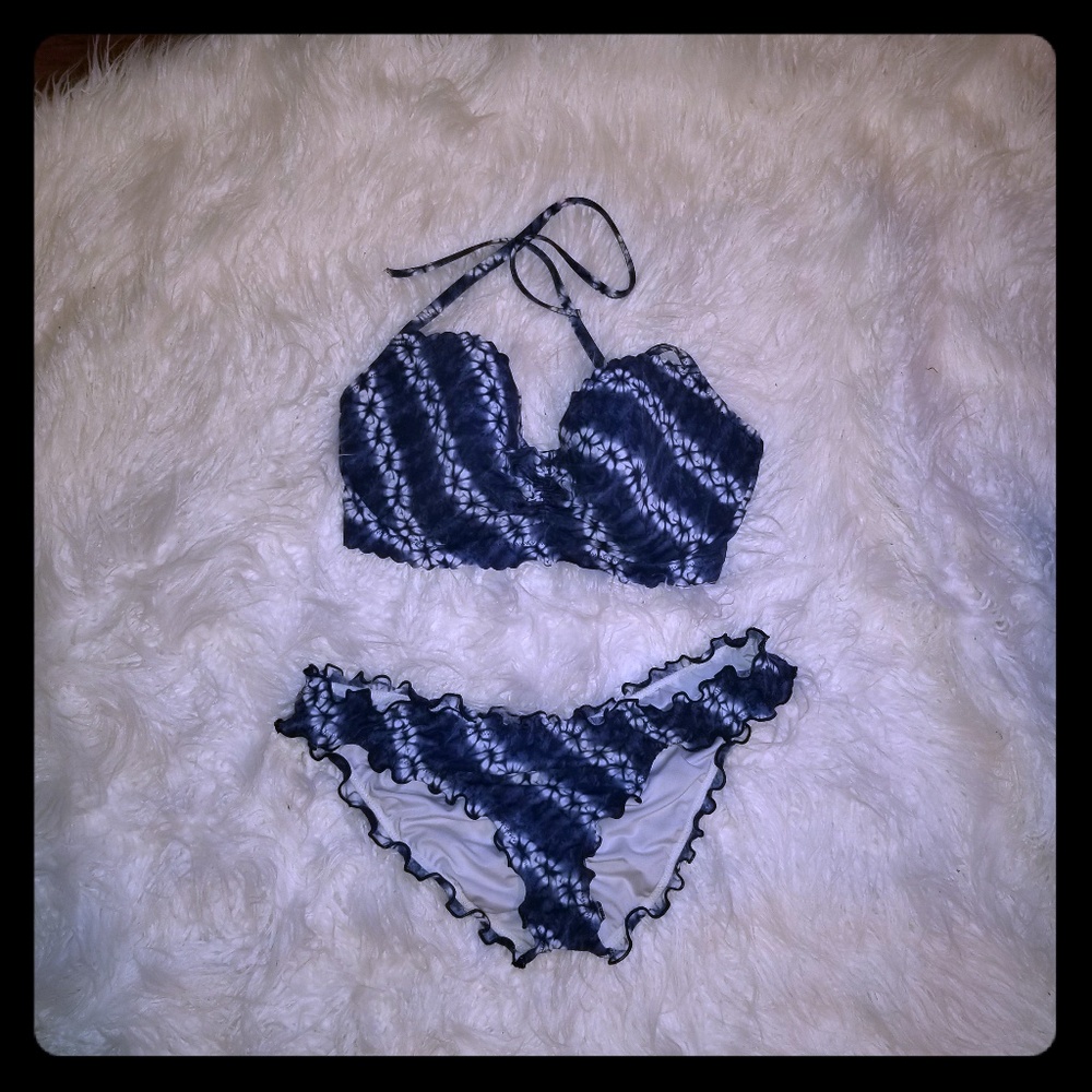 VS baithing suit